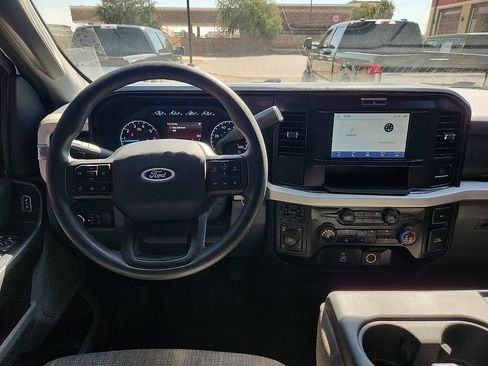 Used 2025 Ford F250 XLT w/ FX4 Off-Road Package AWD/4WD image 7