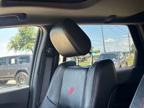 Used 2024 Dodge Durango GT RWD image 12