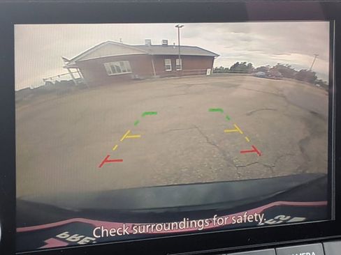 Used 2025 Nissan Rogue SV AWD/4WD image 13