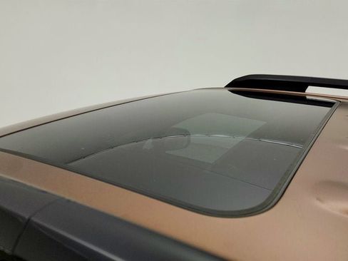 Used 2024 Hyundai Santa Fe Limited AWD/4WD image 10