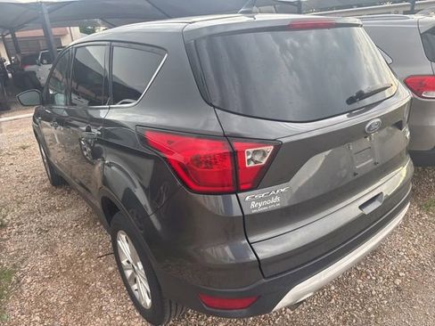 Used 2019 Ford Escape SE FWD image 6
