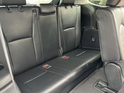 Used 2022 Toyota Highlander XLE image 22