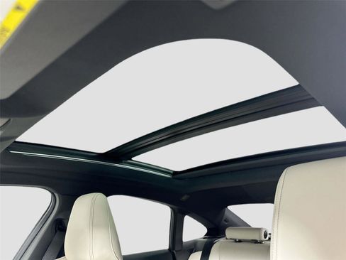 Certified 2026 BMW 228i xDrive w/ Technology Package image 21