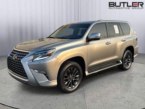 Used 2022 Lexus GX 460 Premium w/ Premium Package image 2