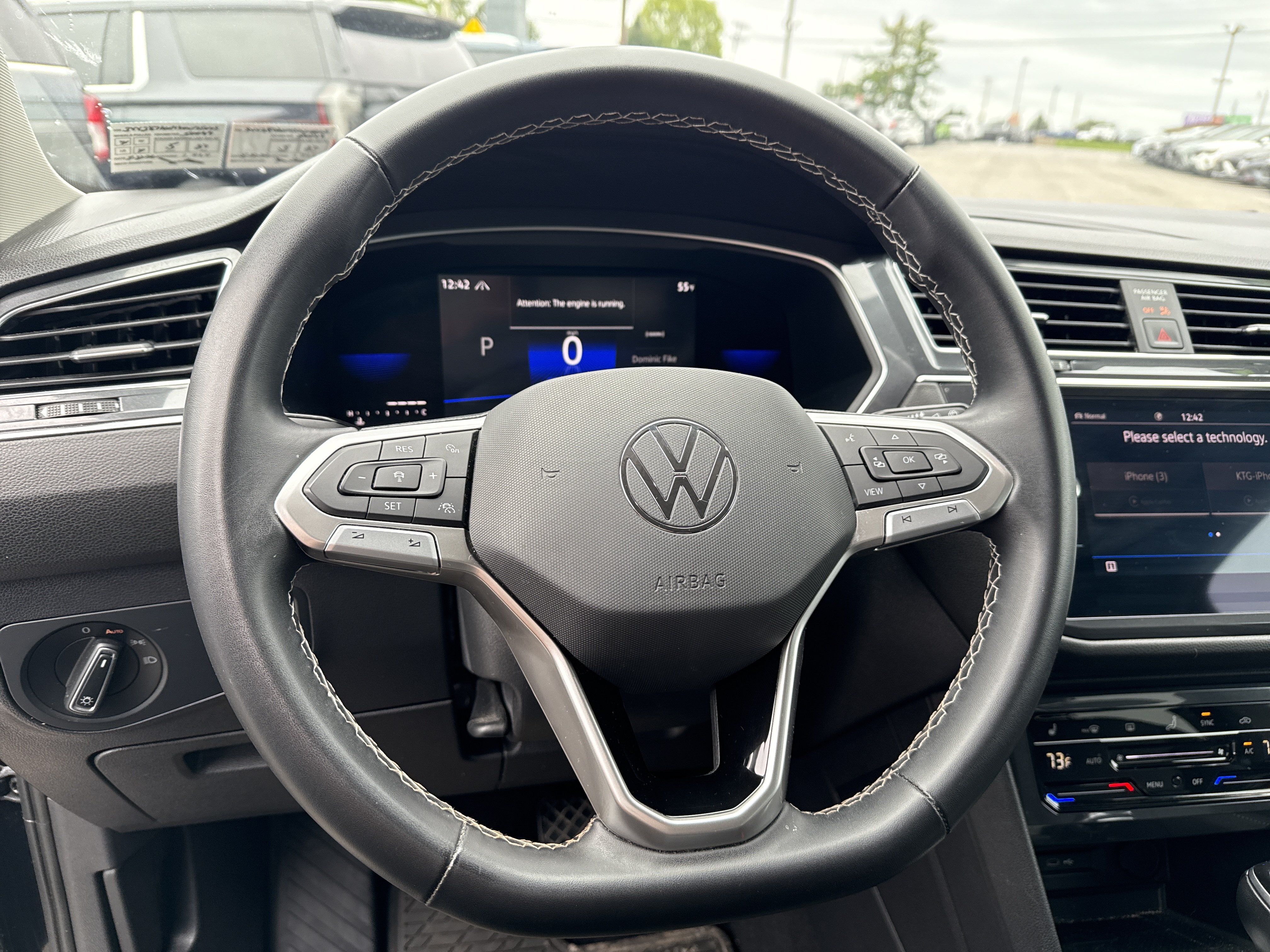 Used 2023 Volkswagen Tiguan SE AWD/4WD image 17