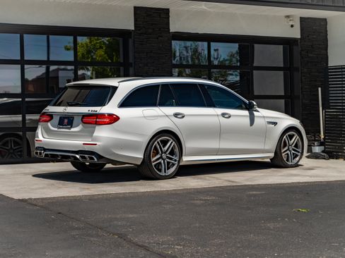 Used 2018 Mercedes-Benz E 63 AMG S image 11