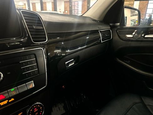 Used 2018 Mercedes-Benz GLE 43 AMG 4MATIC w/ Night Package image 24