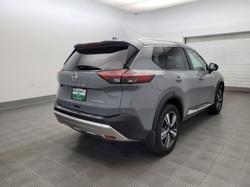 Used 2021 Nissan Rogue Platinum image 9