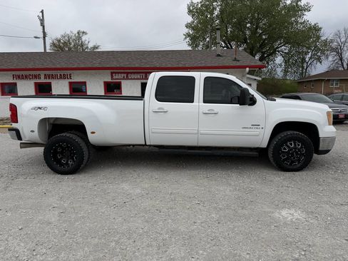 Used 2009 GMC Sierra 3500 SLT AWD/4WD image 3