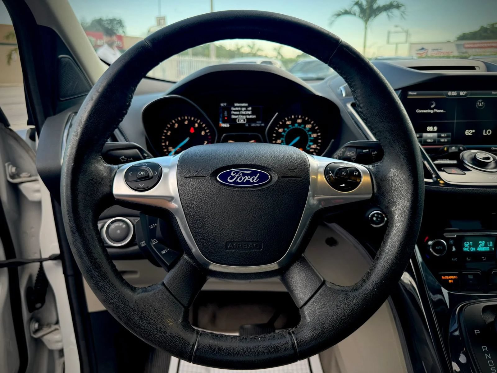 Used 2015 Ford Escape Titanium AWD/4WD image 32