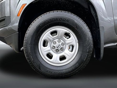 New 2026 Nissan Frontier S image 13