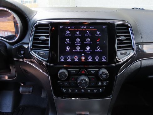 Certified 2019 Jeep Grand Cherokee Overland image 19