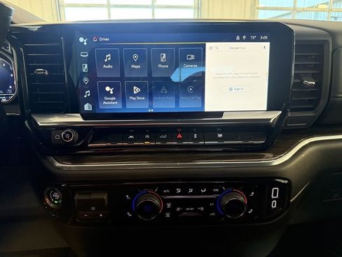 Used 2025 Chevrolet Silverado 1500 LT image 39