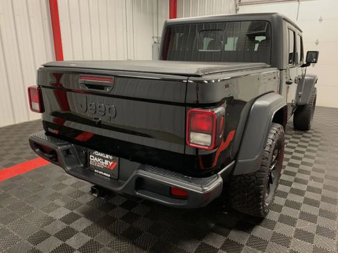 Used 2023 Jeep Gladiator Sport image 21