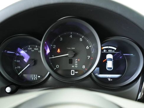 New 2025 Porsche Macan image 14