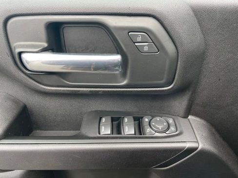 Used 2025 Chevrolet Silverado 2500 Custom w/ Custom Value Package image 11