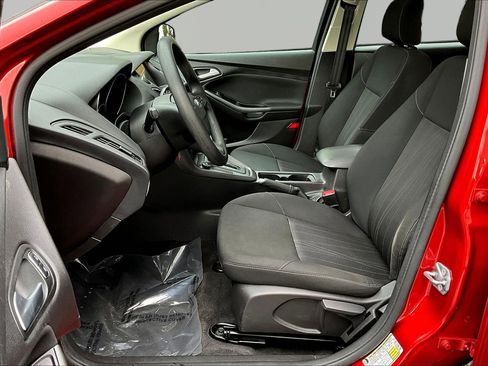 Used 2018 Ford Focus SEL FWD image 22