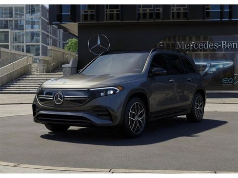Used 2023 Mercedes-Benz EQB 350 4MATIC SUV image 41