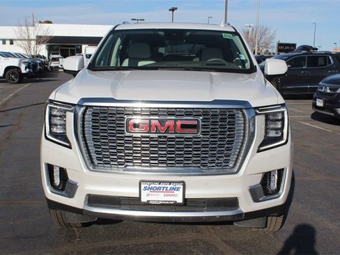 Used 2024 GMC Yukon XL Denali w/ Denali Reserve Package image 10