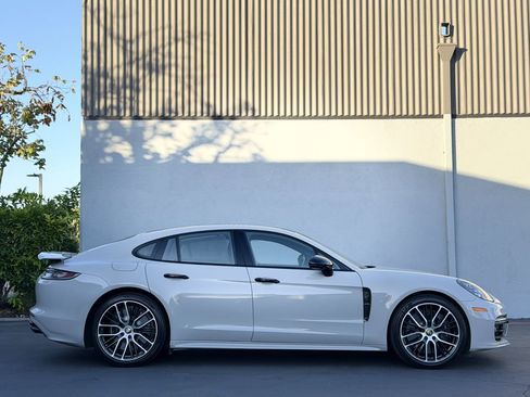 Used 2022 Porsche Panamera Turbo S image 14