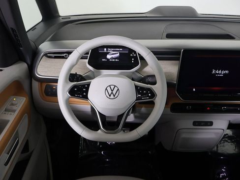 Used 2025 Volkswagen ID. Buzz 1st Edition image 36