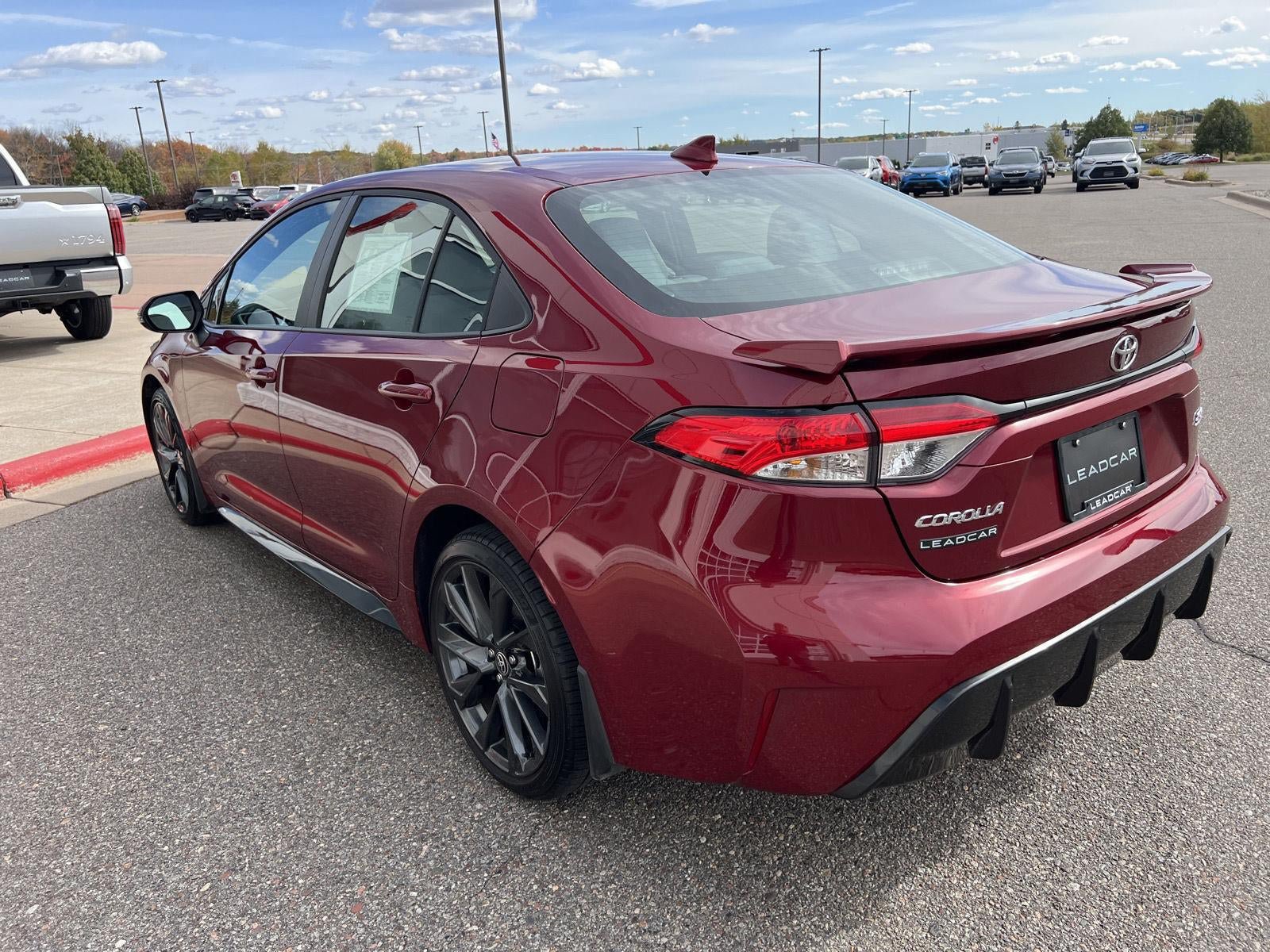 Used 2026 Toyota Corolla SE FWD image 7
