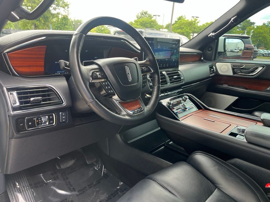 Certified 2024 Lincoln Navigator L Reserve AWD/4WD image 27