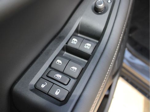 New 2025 Jeep Grand Cherokee Laredo X w/ Luxury Tech Group I image 10