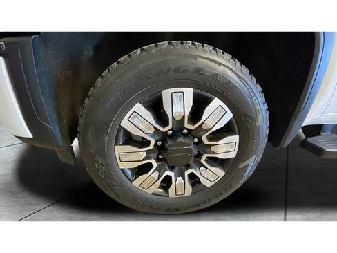 Certified 2024 GMC Sierra 2500 Denali w/ Denali Reserve Package AWD/4WD image 19