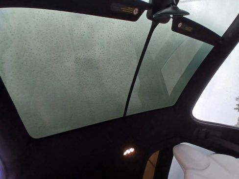 Used 2018 Tesla Model X 100D image 21