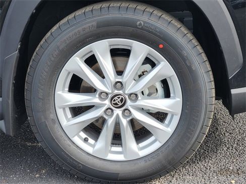 New 2026 Toyota Corolla Cross LE image 7