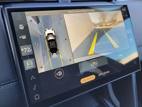 Used 2025 Land Rover Discovery Sport Dynamic SE image 35