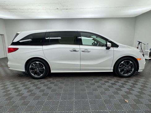 Used 2023 Honda Odyssey Elite image 6