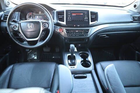 Used 2017 Honda Ridgeline RTL image 16