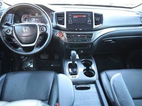 Used 2017 Honda Ridgeline RTL image 16