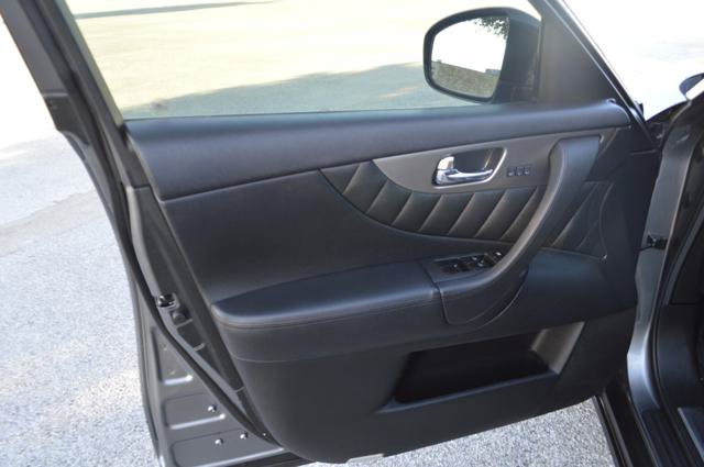 Used 2015 INFINITI QX70 AWD w/ Premium Package image 7