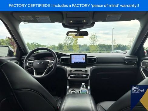Used 2023 Ford Explorer XLT w/ Equipment Group 202A AWD/4WD image 21