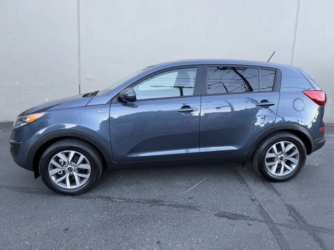 Used 2016 Kia Sportage LX AWD/4WD image 3