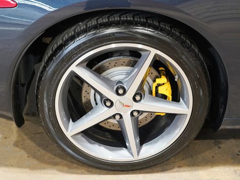 Used 2013 Chevrolet Corvette Coupe w/ 4LT Preferred Equipment Group RWD image 58