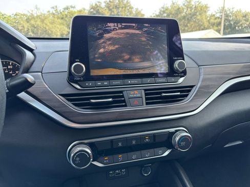 Used 2026 Nissan Altima 2.5 SV FWD image 17