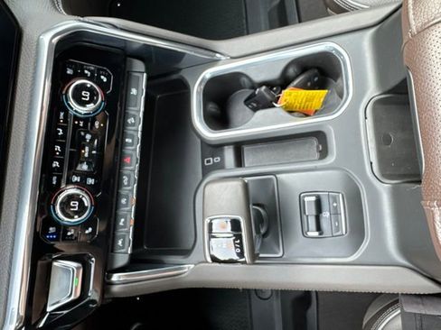 Used 2024 GMC Sierra 1500 Denali w/ Denali Reserve Package AWD/4WD image 36