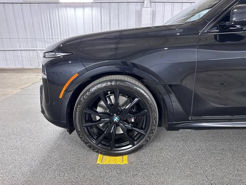 Used 2024 BMW X7 xDrive40i w/ M Sport Package AWD/4WD image 17