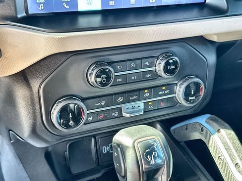 Used 2022 Ford Bronco Wildtrak AWD/4WD image 22