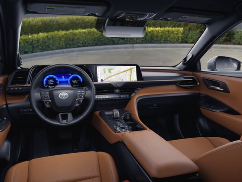 New 2026 Toyota Crown Signia AWD/4WD image 47