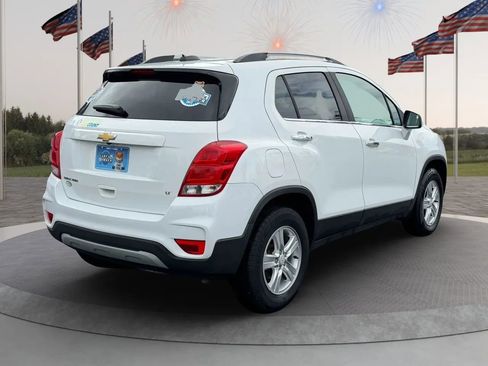 Used 2018 Chevrolet Trax LT w/ LT Convenience Package AWD/4WD image 7