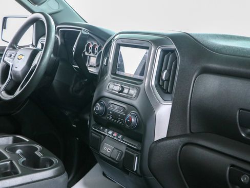 Used 2024 Chevrolet Silverado 1500 Custom AWD/4WD image 25