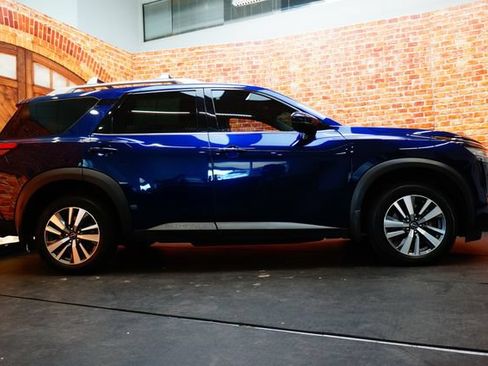 Certified 2024 Nissan Pathfinder SL AWD/4WD image 5