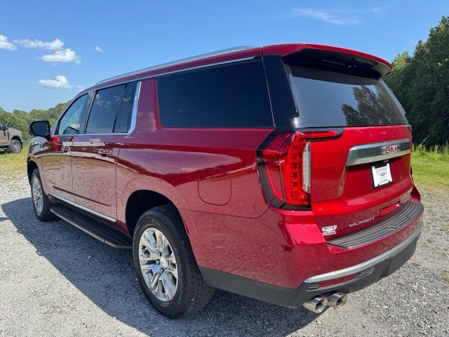 Used 2024 GMC Yukon XL Denali AWD/4WD image 5