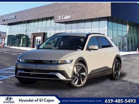 Used 2025 Hyundai Ioniq 5 SEL image 1