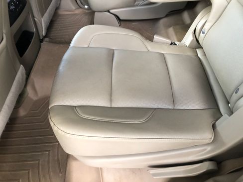 Used 2017 Chevrolet Tahoe Premier AWD/4WD image 14